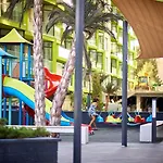 Hampton By Alz Apartment