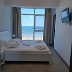 Hampton By Alz Apartment *