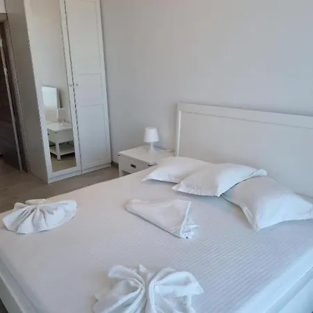 Διαμέρισμα Hampton By Alz