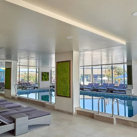 Hampton By Alz Apartment *
