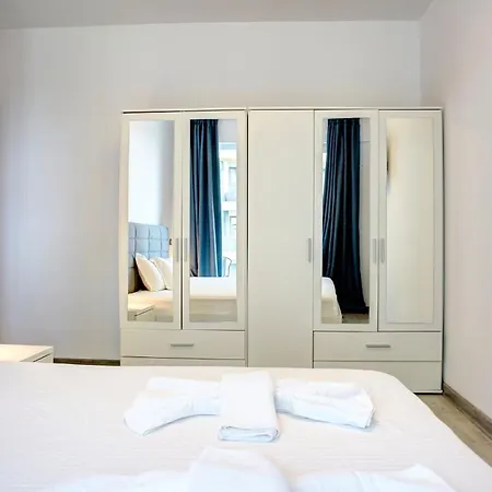 Hampton By Alz Διαμέρισμα *