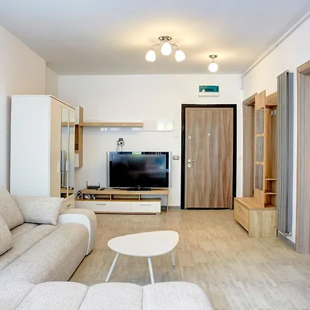 Hampton By Alz Apartment